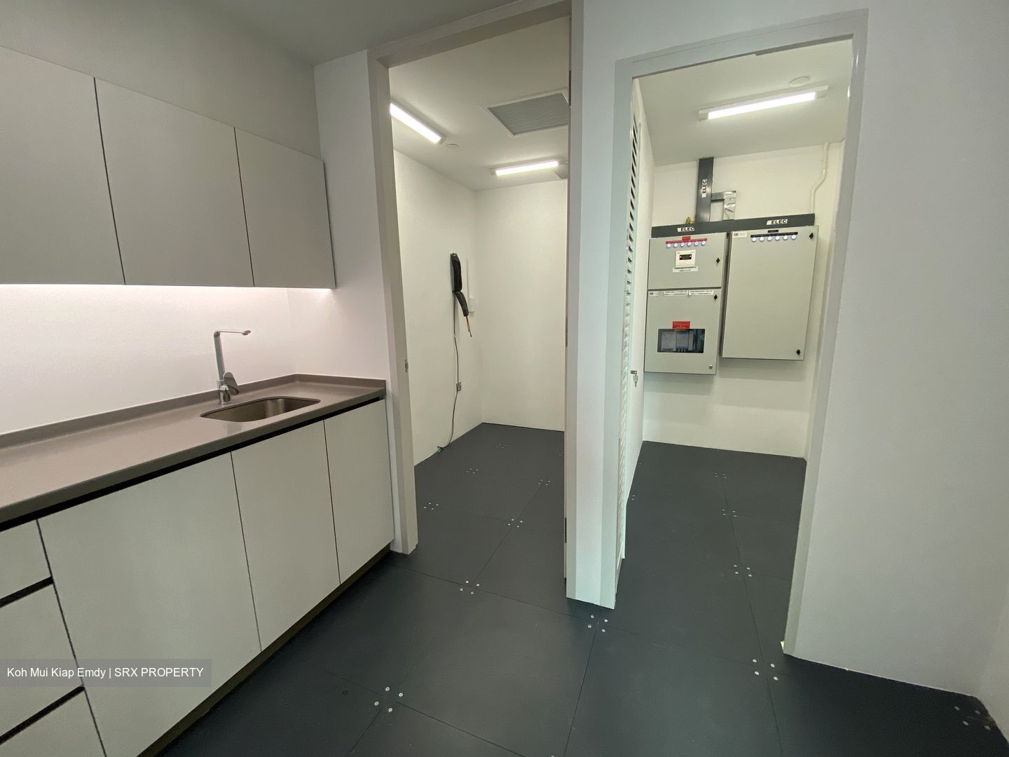 Hub Synergy Point (D2), Office #423517511